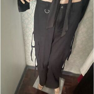 REFUGE stylish Cargo pant casual wear
Size XL